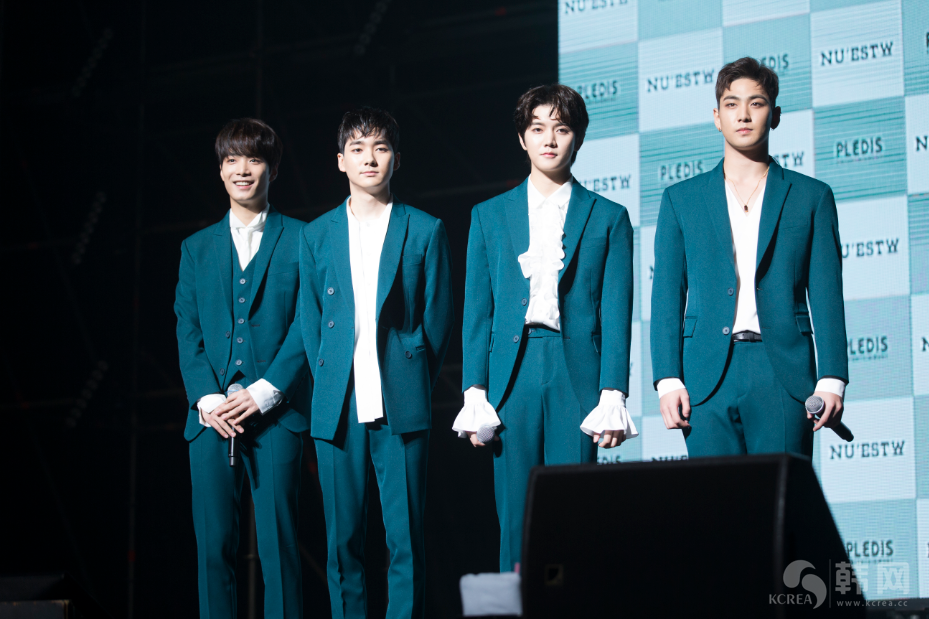 韩网独家/Pledis娱乐公司于10月10日在首尔Yes24直播厅举办NU'EST小分队NU'EST W（JR，Aron，珉起，东昊）的新专辑发布仪式
