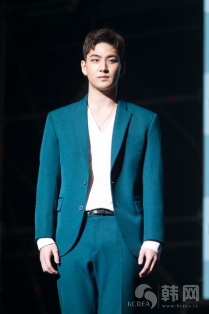 韩网独家/Pledis娱乐公司于10月10日在首尔Yes24直播厅举办NU'EST小分队NU'EST W（JR，Aron，珉起，东昊）的新专辑发布仪式