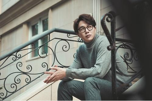 成诗京