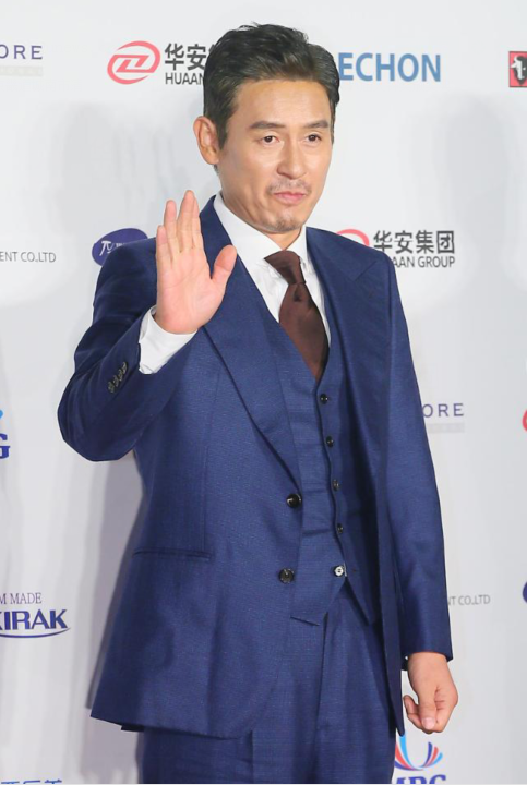 薛耿求