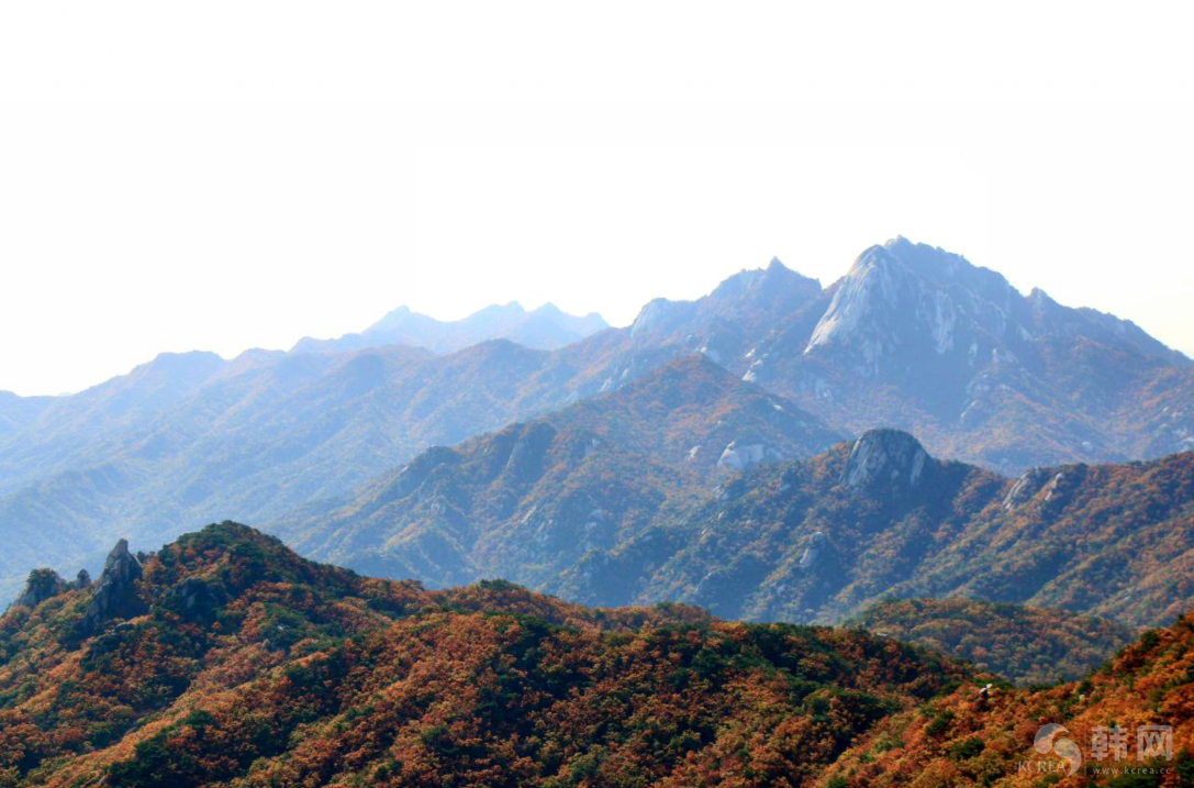 首尔道峰山秋景枫叶图片欣赏
