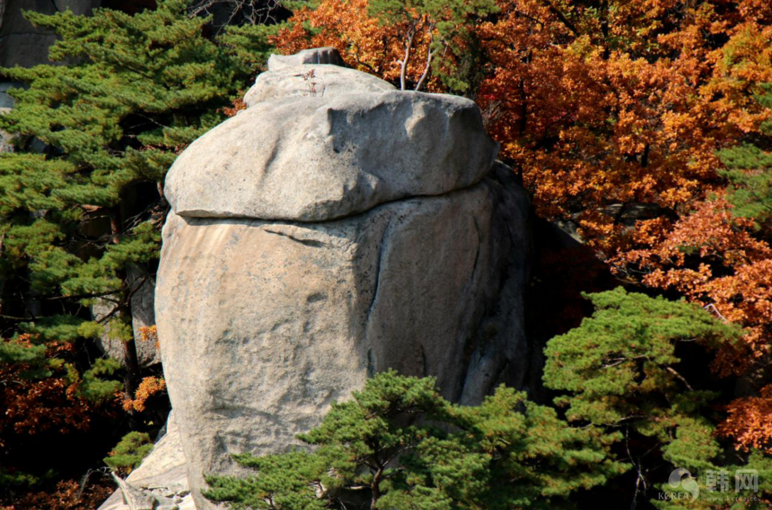 首尔道峰山秋景枫叶图片欣赏