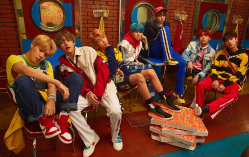 BTS在美国新年节目《跨年摇滚夜》表演《DNA》、《MIC Drop》！