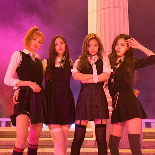 BLACKPINK团体照 