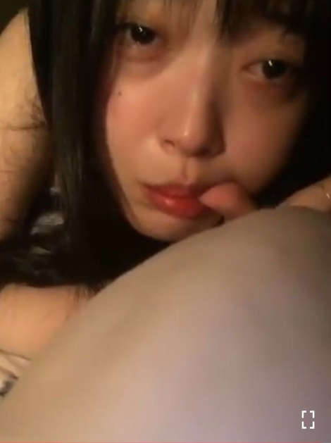 雪莉日前SNS直播流泪引发粉丝担心