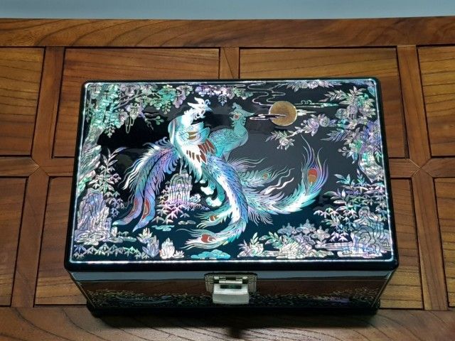 韩国名匠第179号京畿道非物质文化遗产--螺钿漆器