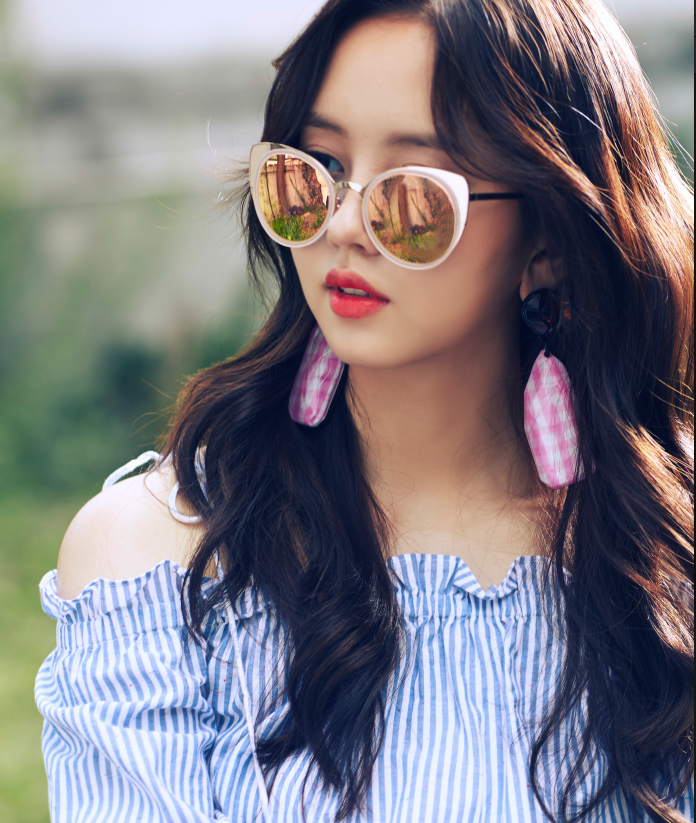 Kmagazine 8月号 cover story 夏日香气--金所炫