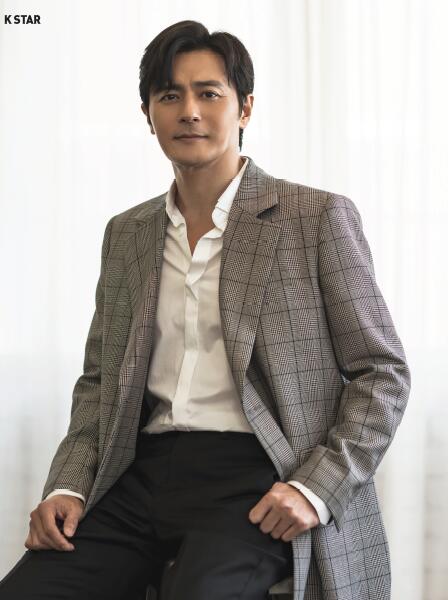 Kmagazine 8月号 Kstar--张东健，没有什么可以形容他