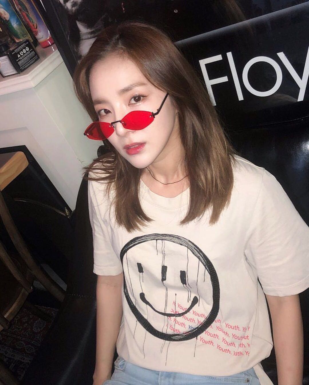 鬼灵精怪的Sandara朴私下美照