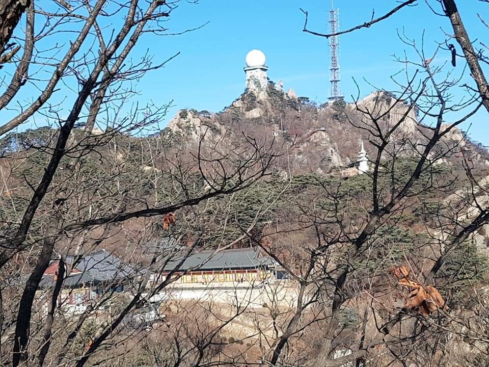 首尔周边雄伟魅力的山峰--冠岳山全景