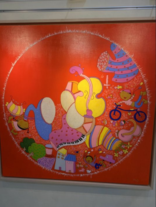 韩国经济大厦一层美术展--节日气氛利用色彩表达