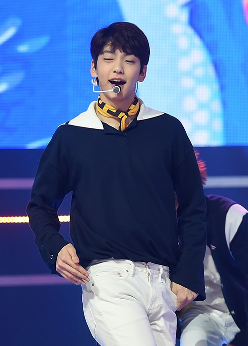 TXT登台MBC MUSIC《show champion》节目的现场直播