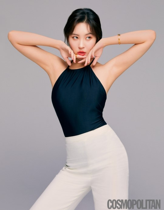宣美美妆照精致妆容大秀完美曲线