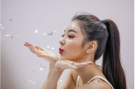 ITZY最新杂志照首曝光五名成员展现各自独特的魅力