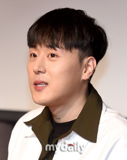 韩国歌手pH-1举行首张个人专辑发布会