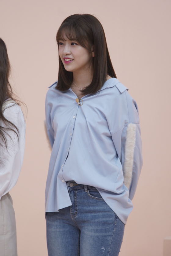 人气女团IZ*ONE出演的《Idol Room》最新预告公开