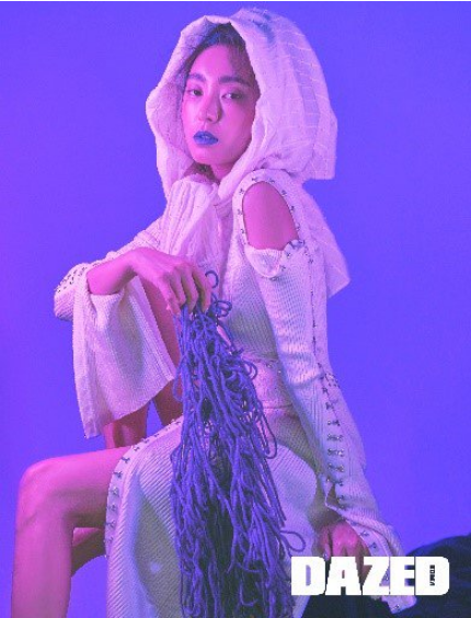 SISTAR原成员宝拉风格独特的时装照