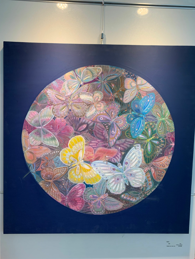 韩国经济报社大厦艺术展--油画《幸福的旅行》