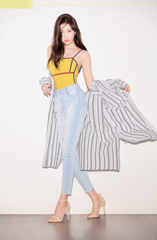 宣美与郑家蓝品牌代言最新宣传公开身材性感