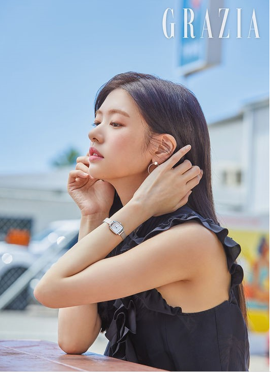 郑素敏最新夏威夷时装杂志照公开气质清秀皮肤细嫩