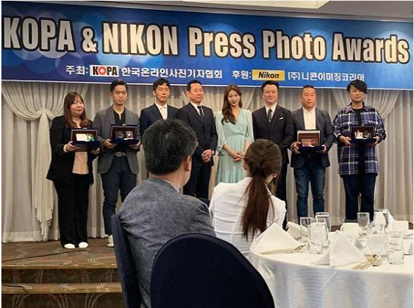 秀智被韩国网络摄影记者协会选为最上镜艺人