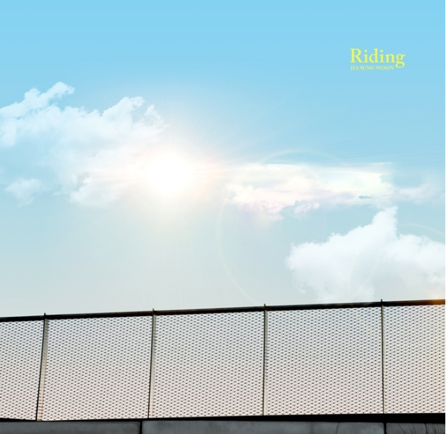 人气歌手河成云将于今天(5号)下午6点发行新数码单曲专辑《Riding》
