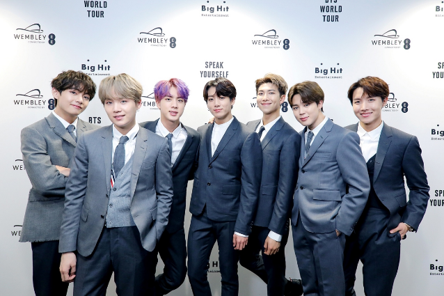 防弹少年团三张专辑同时打入了美国Billboard 200专辑榜
