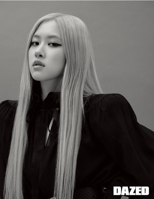 BLACKPINK成员ROSÉ最新杂志封面公开