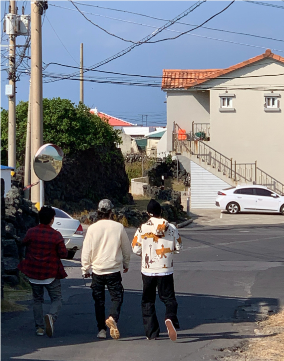 孔刘李栋旭同游济州岛同行拍节目