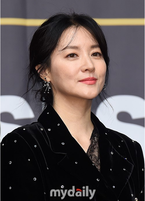 宋康昊，李英爱出席首尔明洞第九届美丽的艺术人颁奖礼