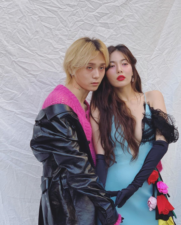 泫雅晒与男友金晓钟合体拍写真边工作边恋爱超享受