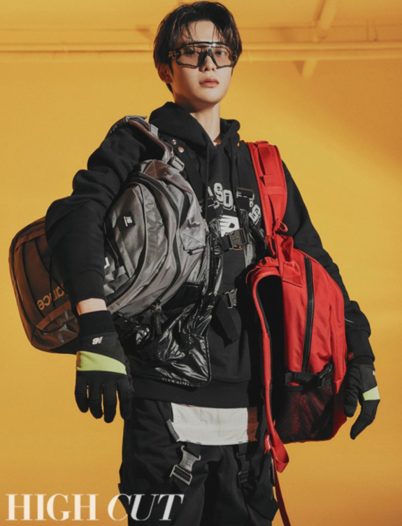 NCT成员郑在玹最新杂志写真展现阳光活力少年气