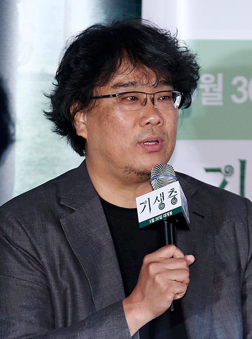 《寄生虫》导演奉俊昊