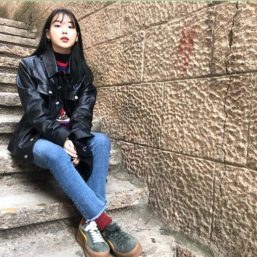 韩国女艺人IU社交网站晒西班牙旅行照