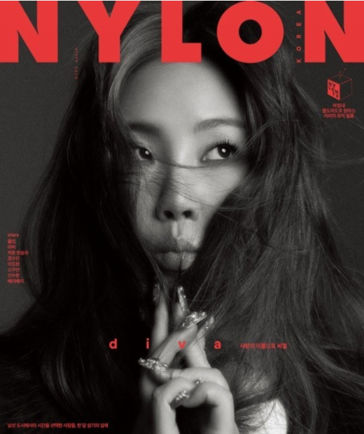 CL最新杂志写真黑白色系更显女王气场