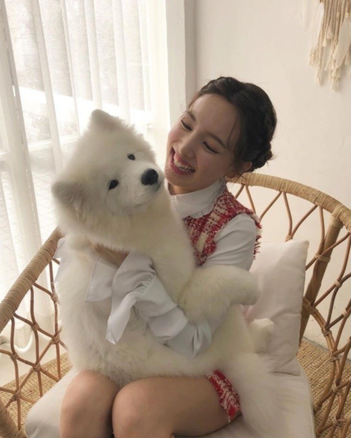 TWICE成员林娜琏