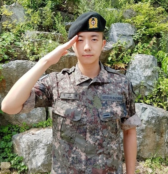 2PM张佑荣