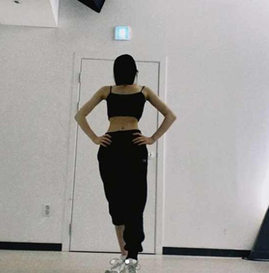 IZ*ONE李彩演