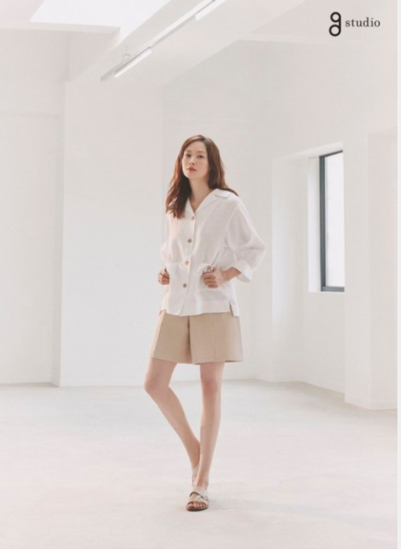 李娜英