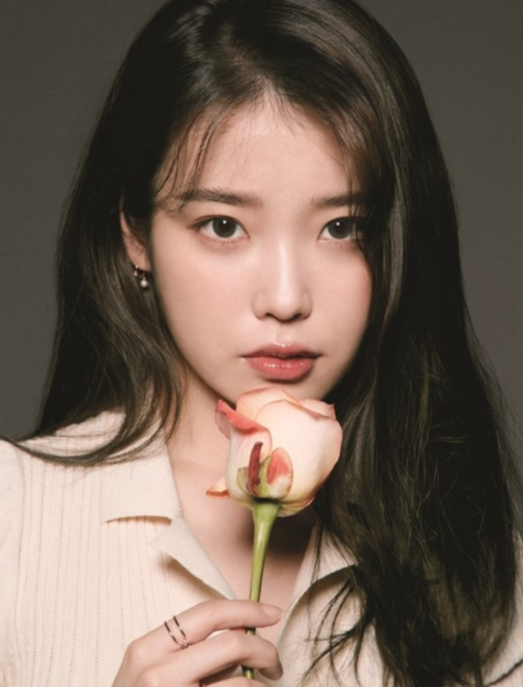 IU