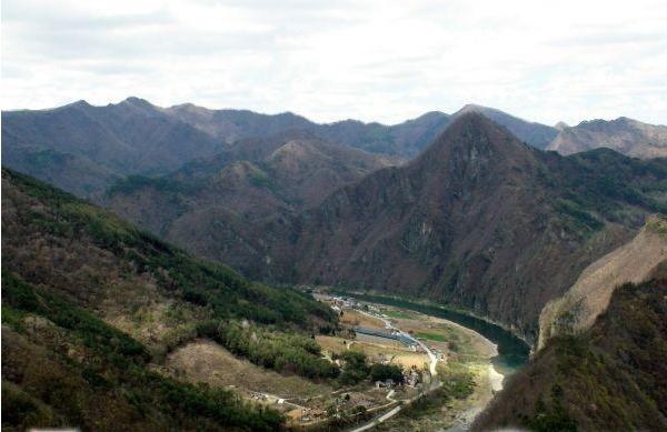江原道旌善郡展望台尽收壮丽山河美景