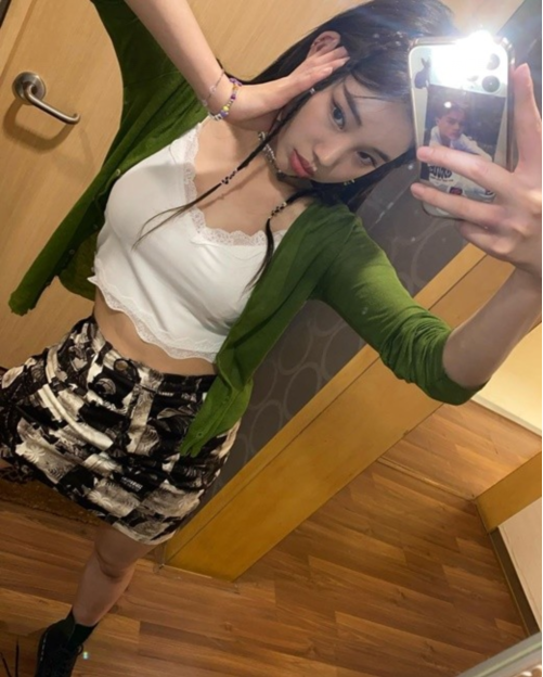MOMOLAND成员JOOE