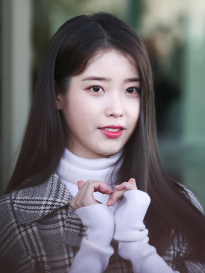 IU
