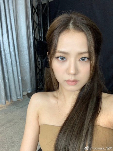 BLACKPINK成员智秀
