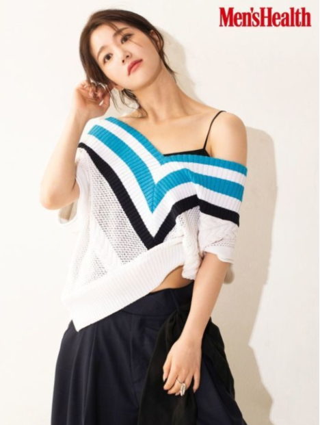 李侑菲