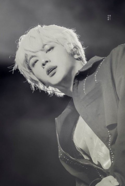 BTS防弹少年团JIN