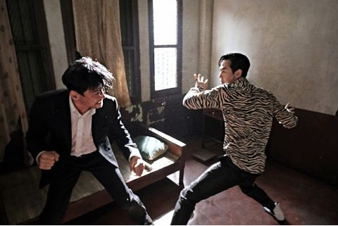 黄晸玟、李政宰