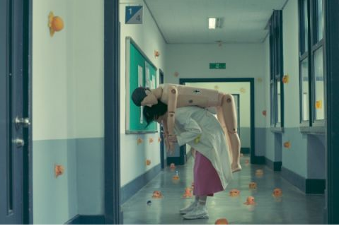 《保健老师安恩英》人物剧照