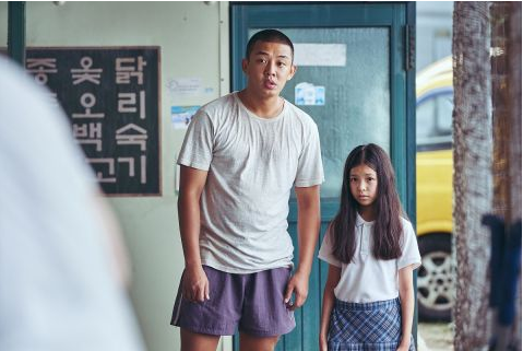 刘亚仁