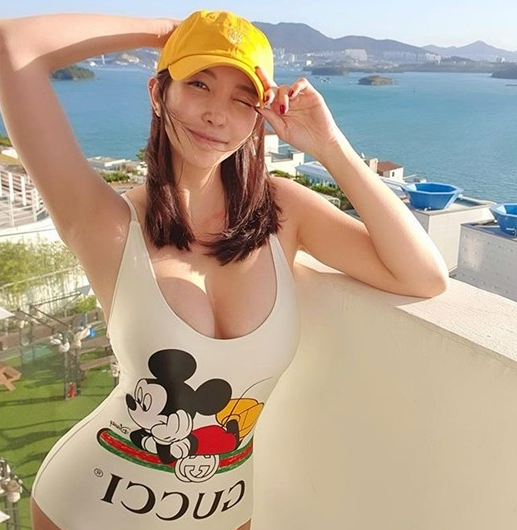 赵秀雅